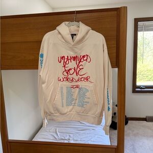 Red Hot Chili Peppers Unlimited Love Tour Hoodie 2022 - never worn! Size Men’s L